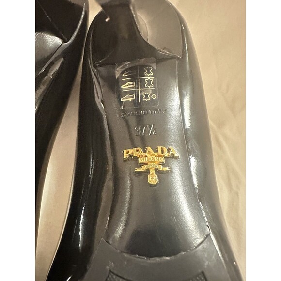 Auth Prada Black Patent Leather Heels Women’s Gorgeous Pumps Size 37.5-New - Picture 7 of 16